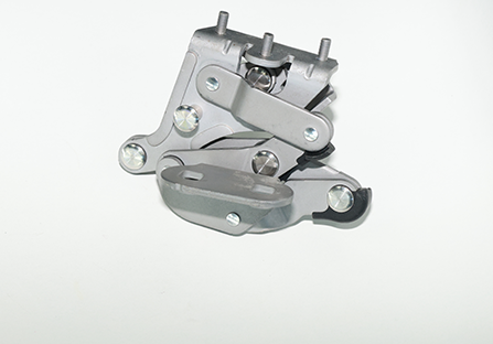 Rear wing hinge